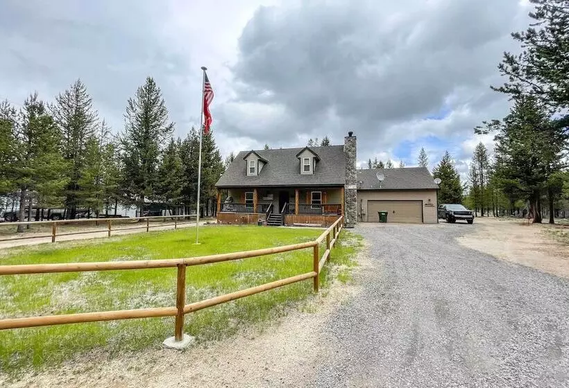 La Pine Hideaway Near Deschutes National Forest!