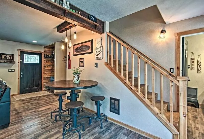 La Pine Hideaway Near Deschutes National Forest!