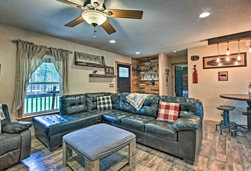 La Pine Hideaway Near Deschutes National Forest!