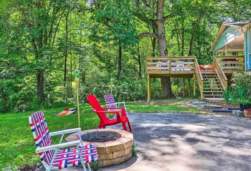 9 Mi To Lake Lure: Cottage W/ Deck & Fire Pits!
