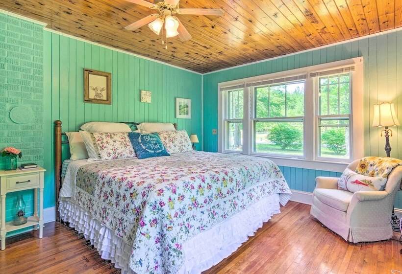 9 Mi To Lake Lure: Cottage W/ Deck & Fire Pits!