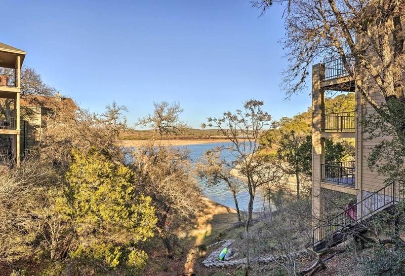 Lakefront Home: Hot Tub & Game Room In Spicewood