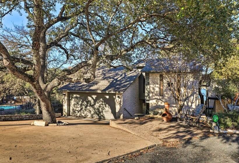 Lakefront Home: Hot Tub & Game Room In Spicewood