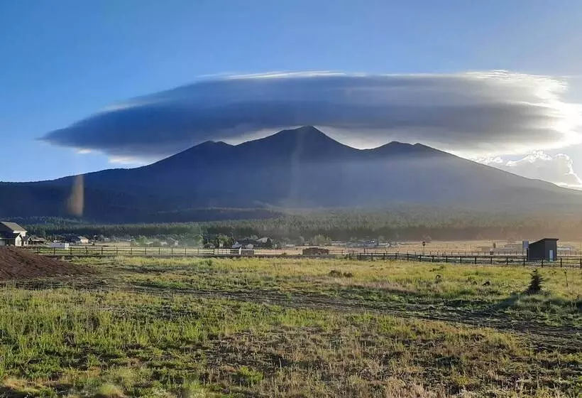 Flagstaff Home W/ Views   Near Arizona Snowbowl!