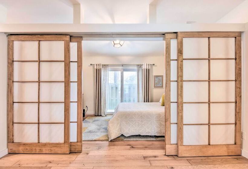 Modern Jacksonville Beach Retreat W/ Hot Tub!