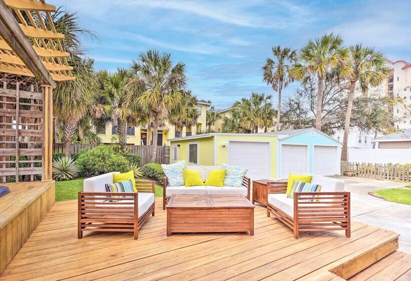 Modern Jacksonville Beach Retreat W/ Hot Tub!