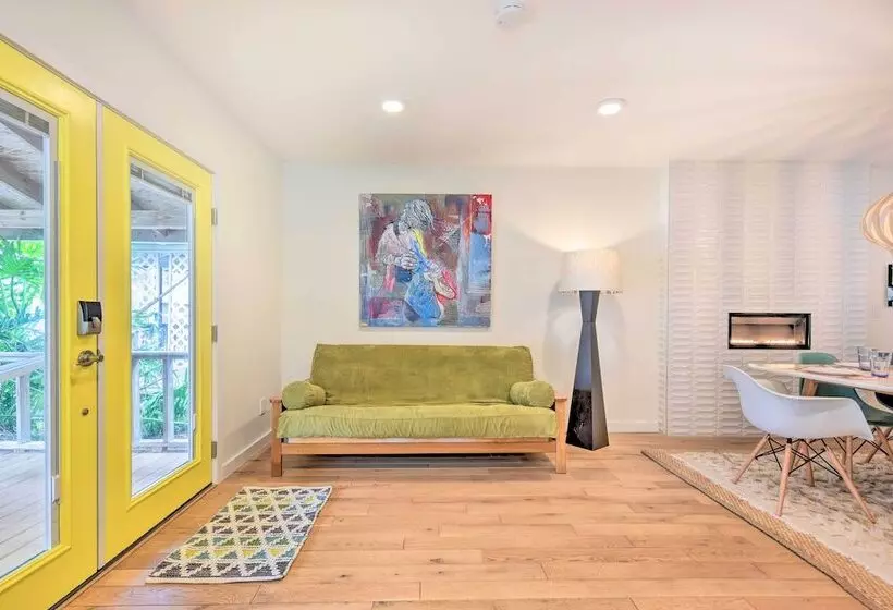 Modern Jacksonville Beach Retreat W/ Hot Tub!