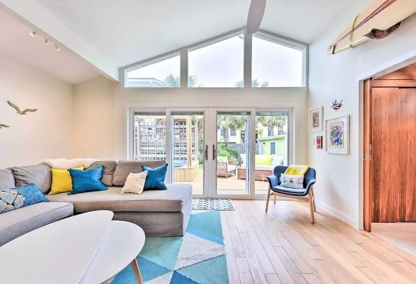 Modern Jacksonville Beach Retreat W/ Hot Tub!