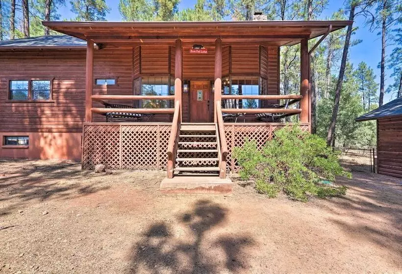 Deck, Games & Fire Pit: Modern Pine Cabin!
