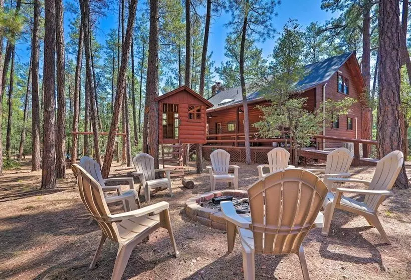 Deck, Games & Fire Pit: Modern Pine Cabin!