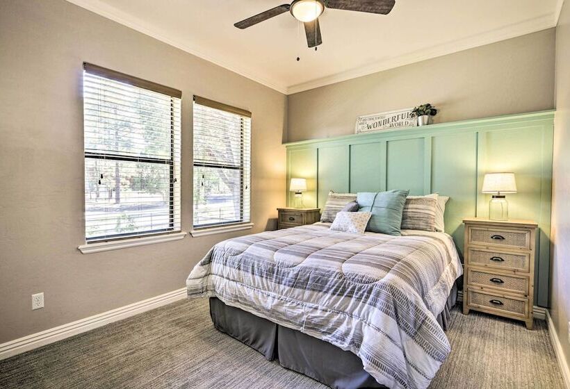 Modern Show Low Home W/ Bbq & Fire Pit!