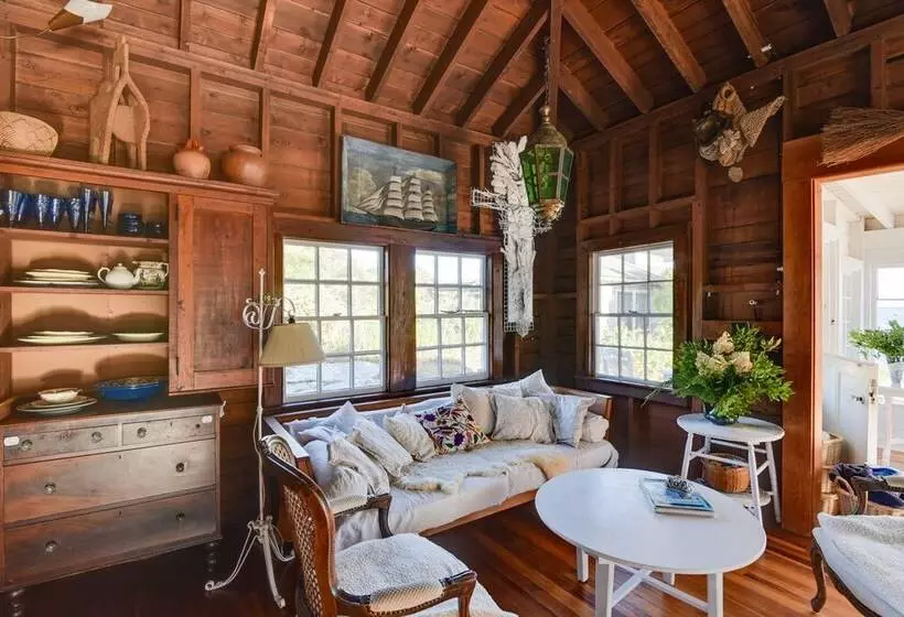 Oceanfront Cottage W/ Deck 2 Mi To Boothbay Harbor