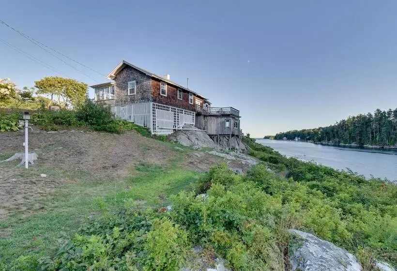 Oceanfront Cottage W/ Deck 2 Mi To Boothbay Harbor
