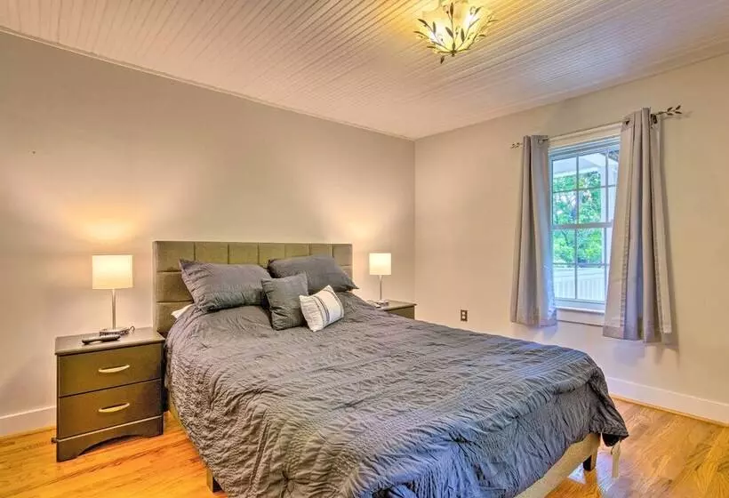 Blue Ridge Mountains Cottage W/ Pergola & Fire Pit