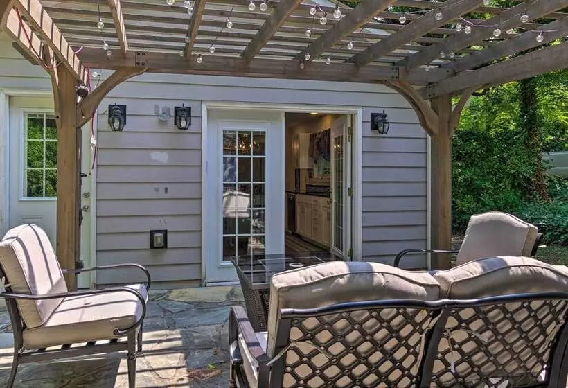 Blue Ridge Mountains Cottage W/ Pergola & Fire Pit