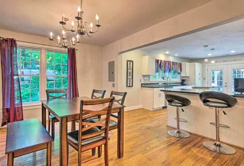 Blue Ridge Mountains Cottage W/ Pergola & Fire Pit