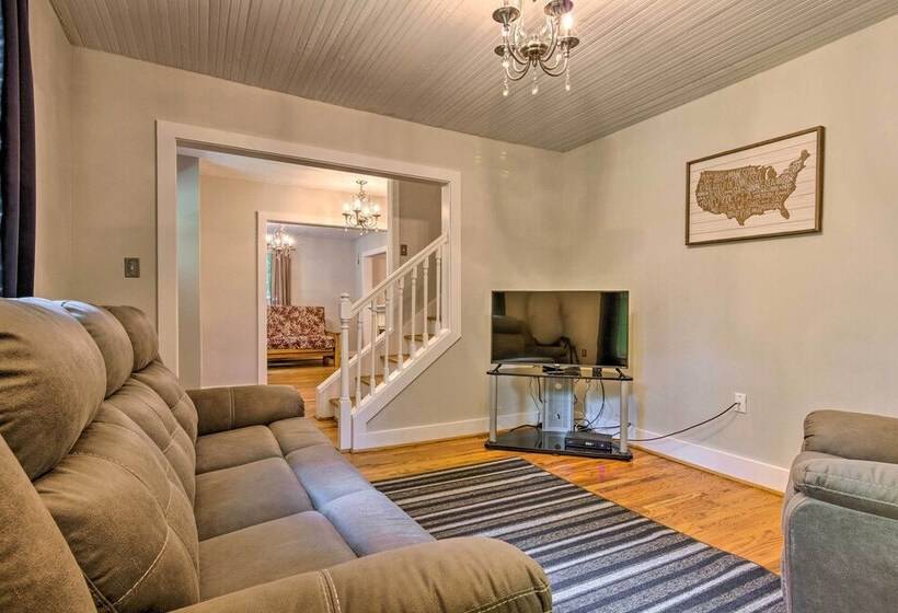 Blue Ridge Mountains Cottage W/ Pergola & Fire Pit