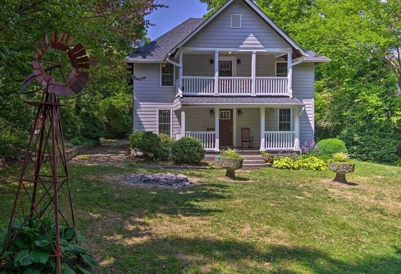Blue Ridge Mountains Cottage W/ Pergola & Fire Pit
