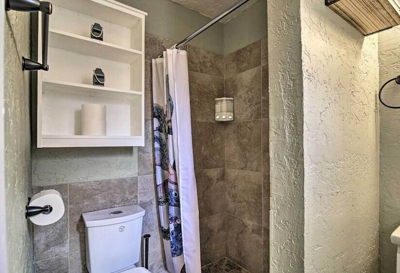 Seminole Retreat W/ Pool ~ 6 Mi To Beaches