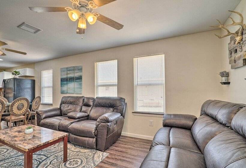 Pet Friendly Sierra Blanca Home In Downtown!