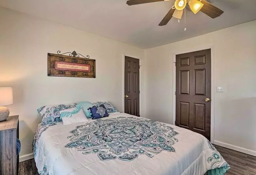 Pet Friendly Sierra Blanca Home In Downtown!