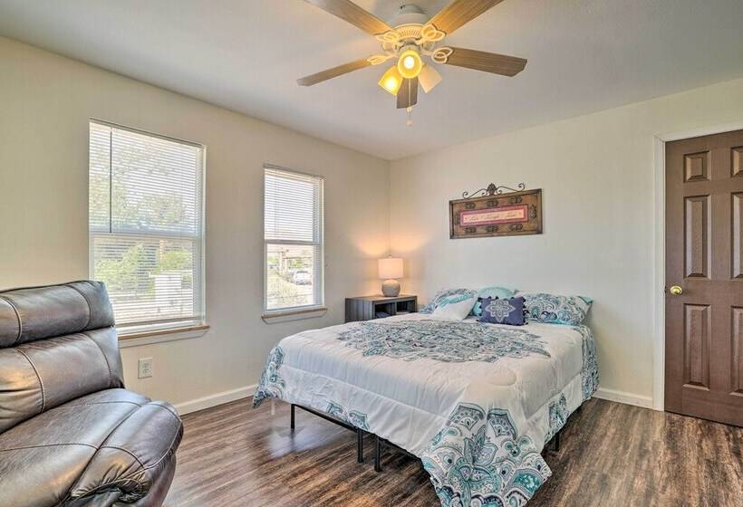 Pet Friendly Sierra Blanca Home In Downtown!