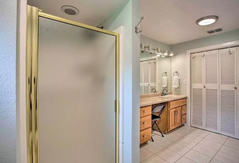 Possum Kingdom Lakefront Home W/ Patio & Dock!