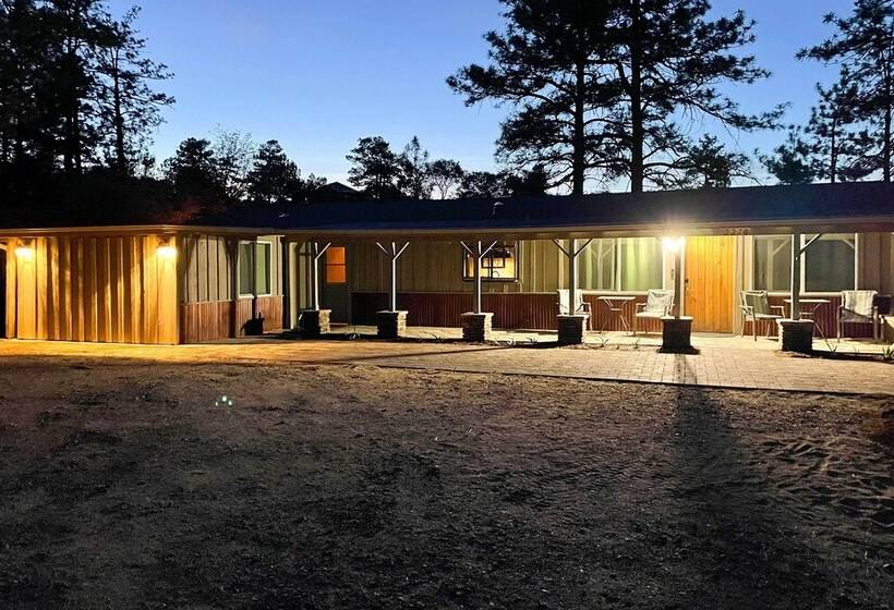 Quiet Home W/ Deck & Mtn Views ~ 3 Mi To Prescott