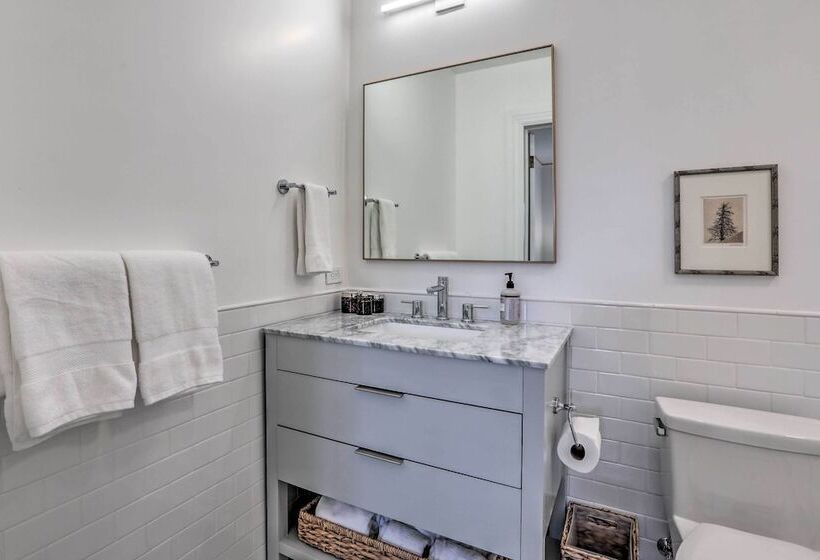 Reno Home < 1 Mile To Midtown & Truckee River