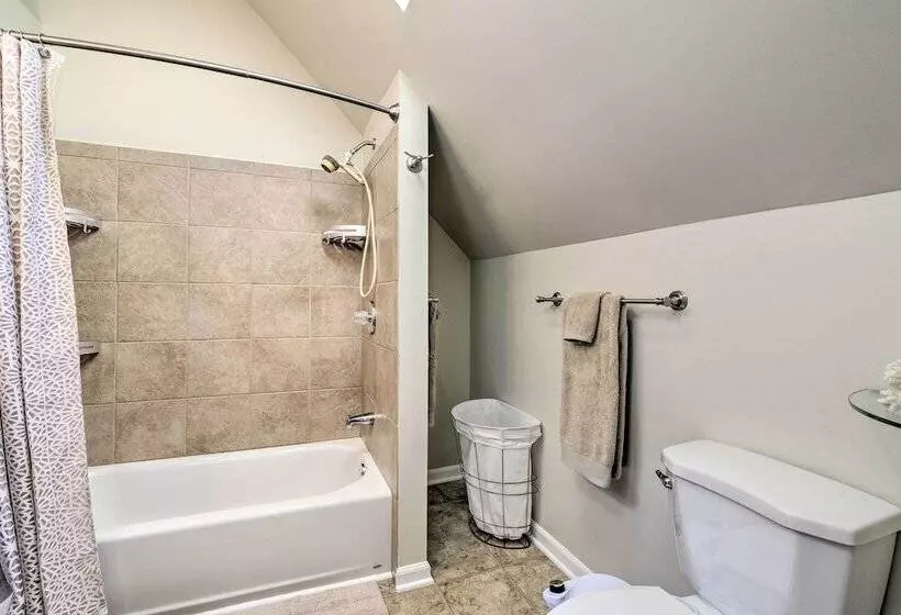 Rochester House W/ Fire Pit, Grill & Patio!