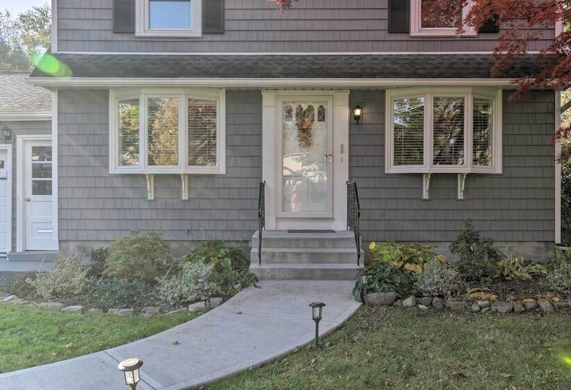 Rochester House W/ Fire Pit, Grill & Patio!