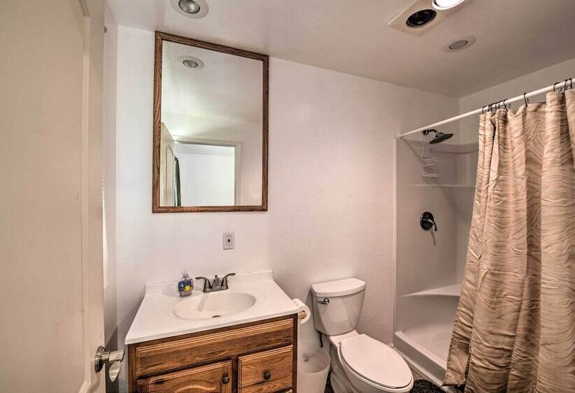 Secluded Camp Connell Home W/ Deck + Fireplace!