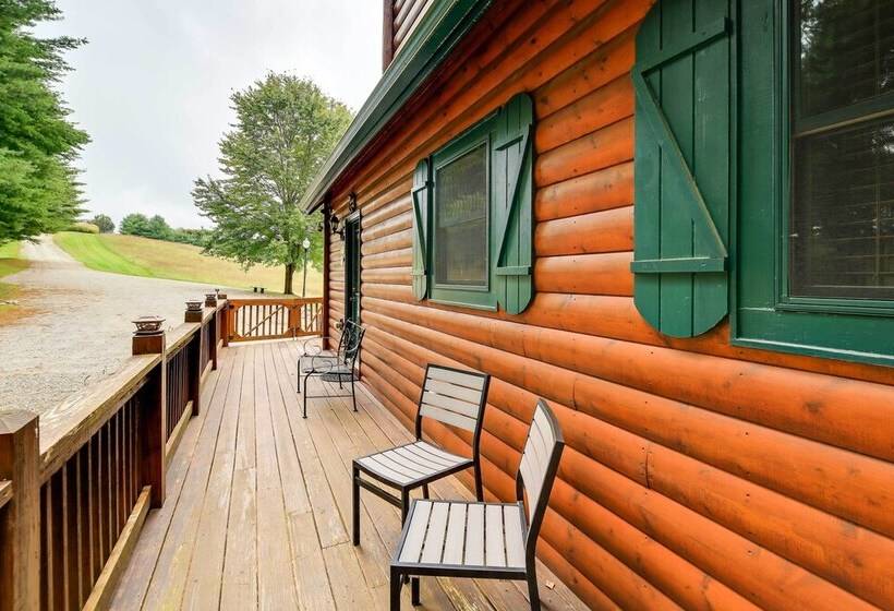 Gated Community W/ Perks: Cozy Sparta Cabin!