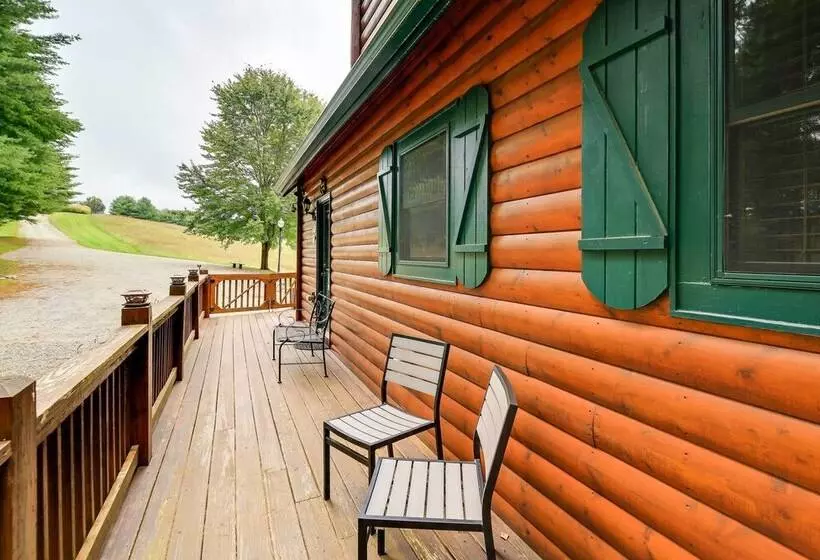 Gated Community W/ Perks: Cozy Sparta Cabin!