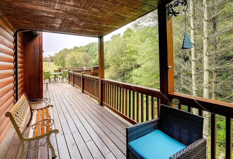 Gated Community W/ Perks: Cozy Sparta Cabin!