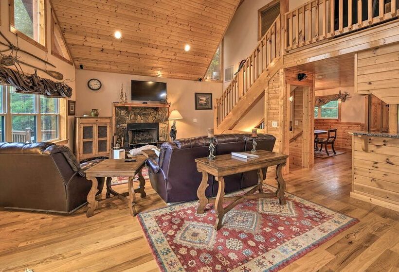 Gated Community W/ Perks: Cozy Sparta Cabin!