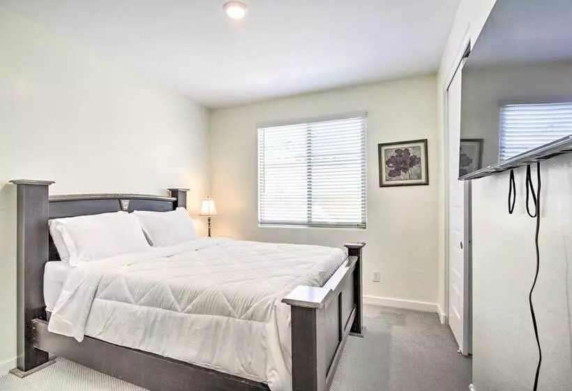 Spacious Surprise Home Near Sports Stadiums!