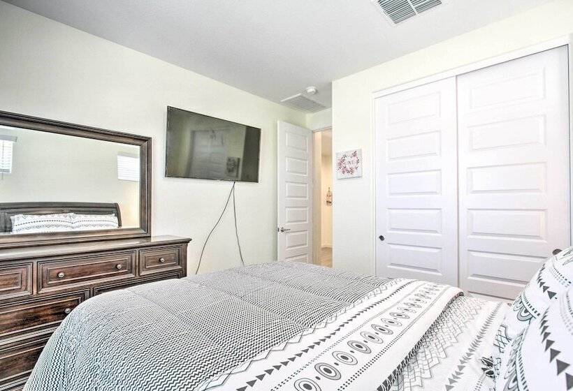 Spacious Surprise Home Near Sports Stadiums!