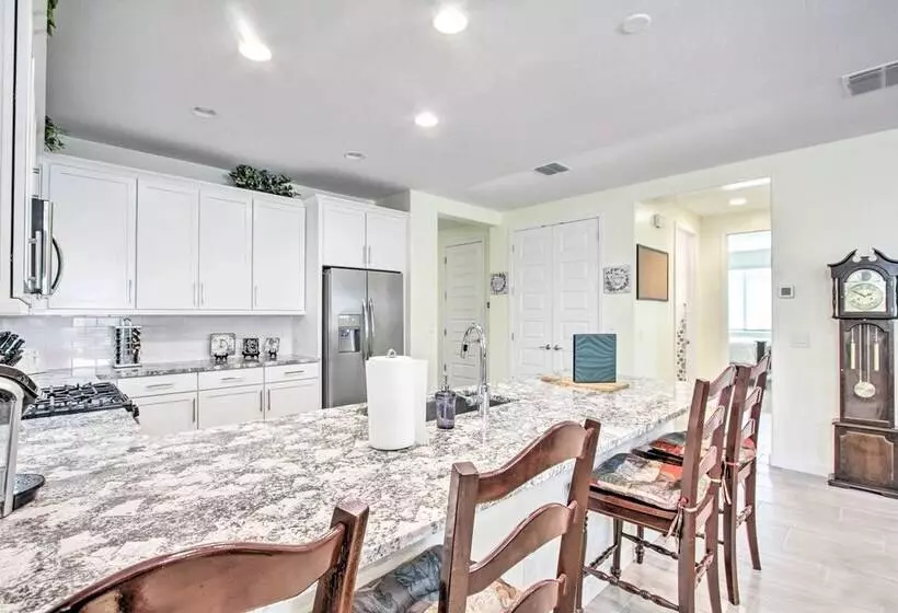 Spacious Surprise Home Near Sports Stadiums!