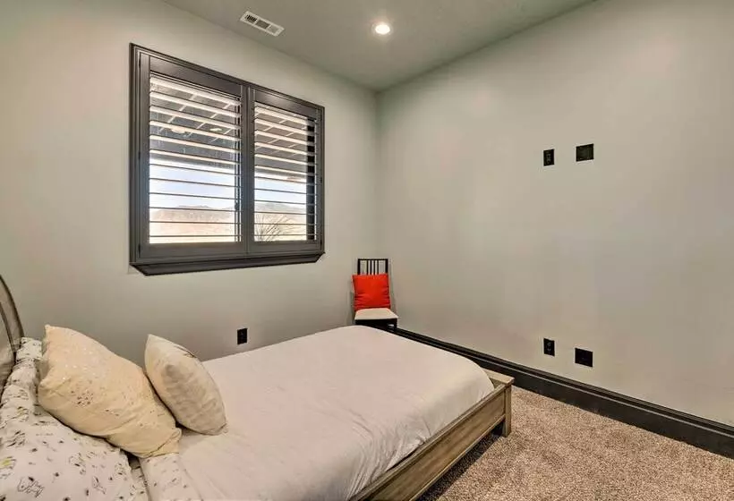 Spacious Tooele Unit W/ Sprawling Mtn Views!