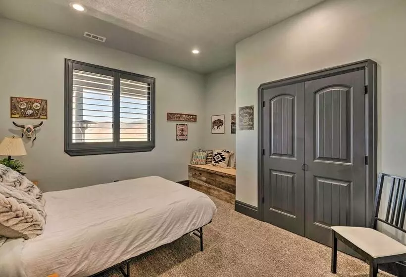 Spacious Tooele Unit W/ Sprawling Mtn Views!