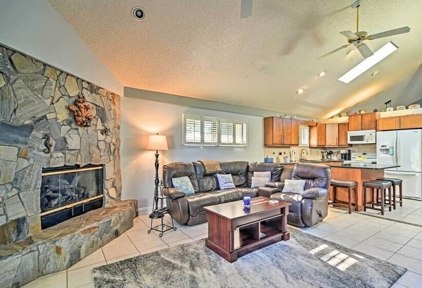 Sunny Seminole Home W/ Pool, 4 Miles To Beach