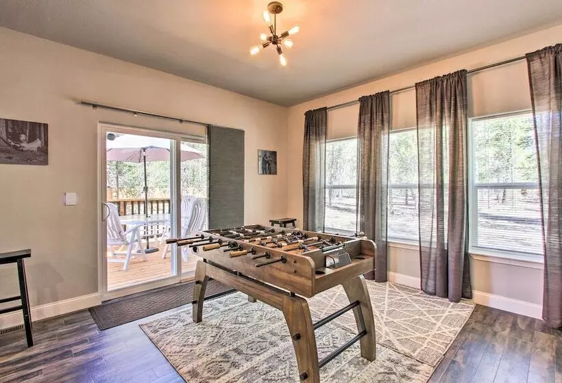 The Hub  La Pine Vacation Rental   Dog Friendly!