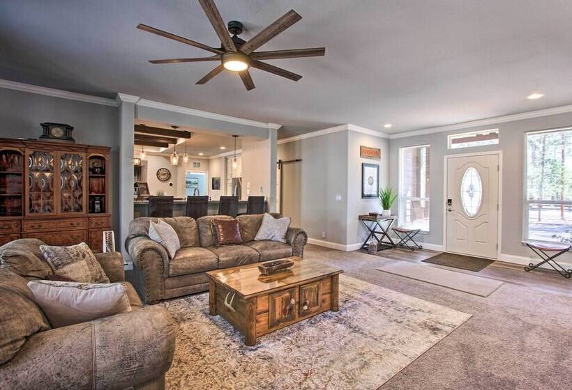 The Hub  La Pine Vacation Rental   Dog Friendly!