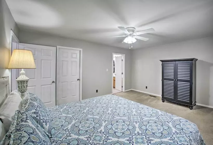 Treasure Isle Riverfront Home: Pets Welcome!