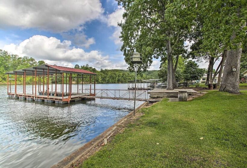 Treasure Isle Riverfront Home: Pets Welcome!