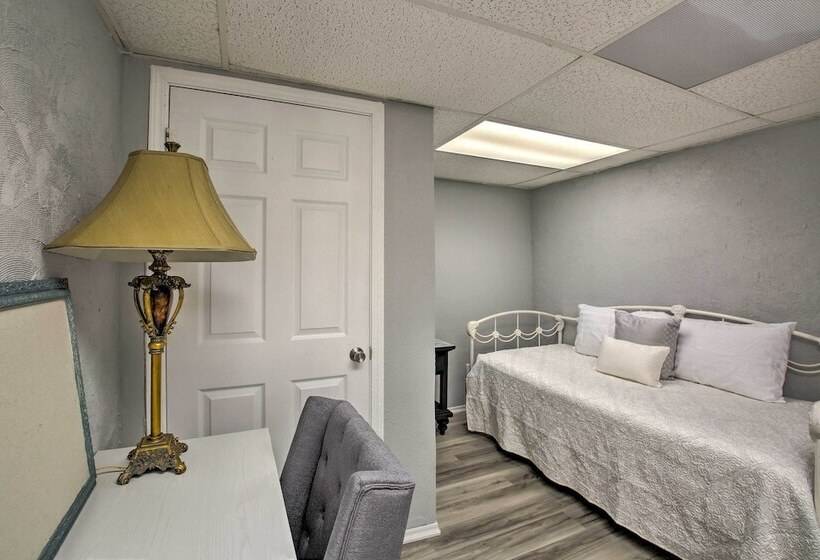 Treasure Isle Riverfront Home: Pets Welcome!