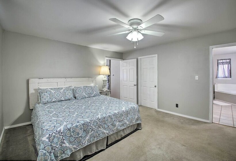 Treasure Isle Riverfront Home: Pets Welcome!