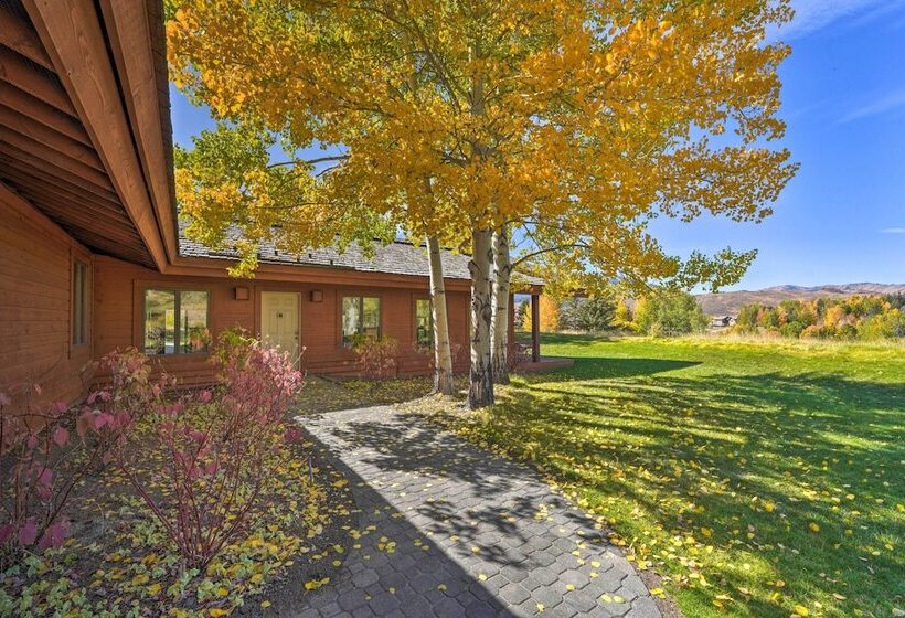 Unique Mountain Escape W/ 2 Decks < 2 Mi To Skiing