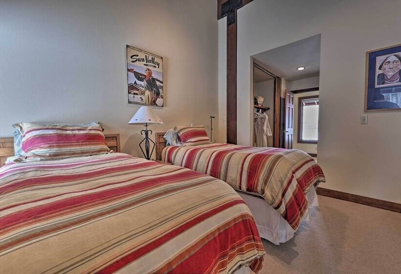 Unique Mountain Escape W/ 2 Decks < 2 Mi To Skiing